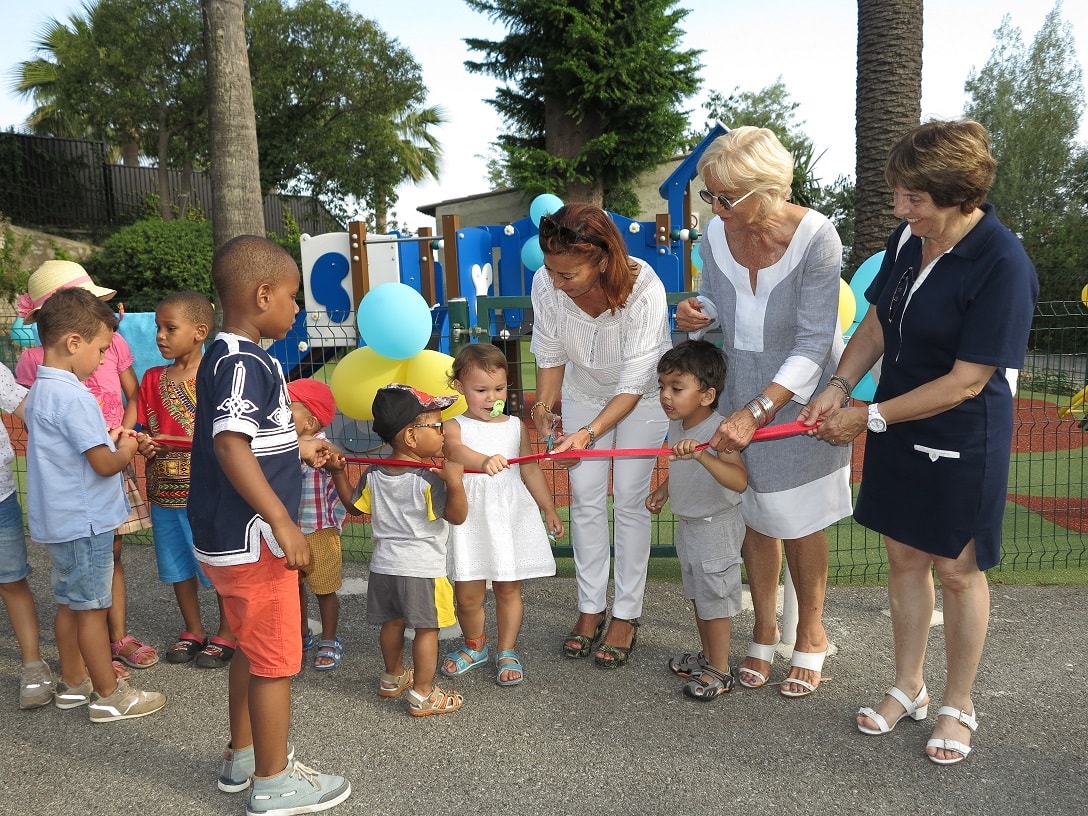 Une nouvelle aire de jeux au Centre d’Accueil Parents-Enfants Villa Excelsior à Cannes: un projet en partenariat