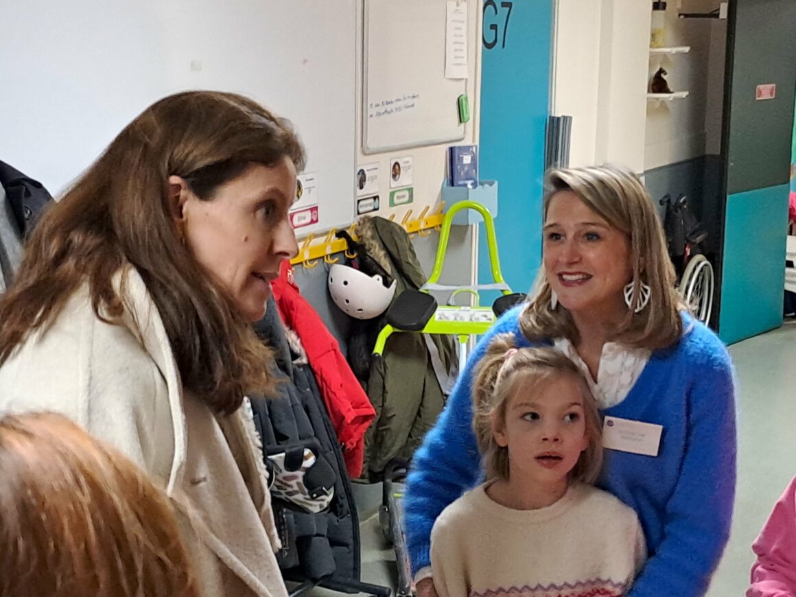 Charlotte Parmentier-Lecocq, ministre déléguée chargée de l’autonomie et du handicap, a visité le 15 janvier l'IEM le Château de Bailly (78).