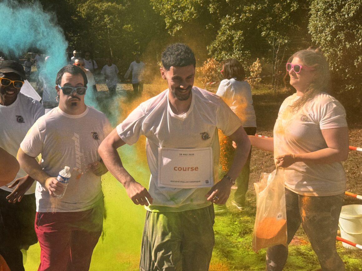 Color Run : une première course haute en couleurs à la MAS L'Orée du Bois une première course haute en couleurs à la MAS L'Orée du Bois